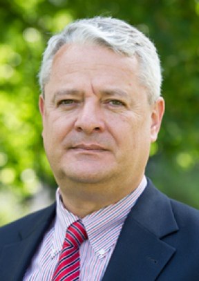 Portraitbild von Dr. Lutz Hasse